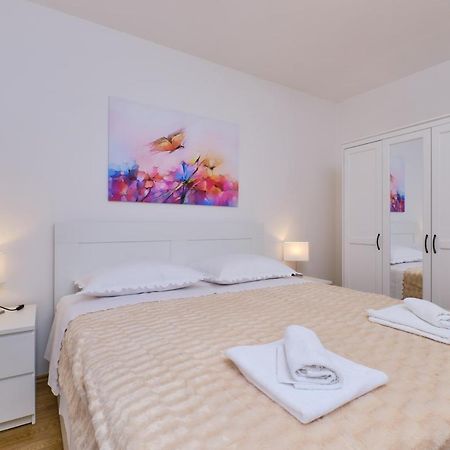 Apartment Budinic Mali Lošinj Exterior foto