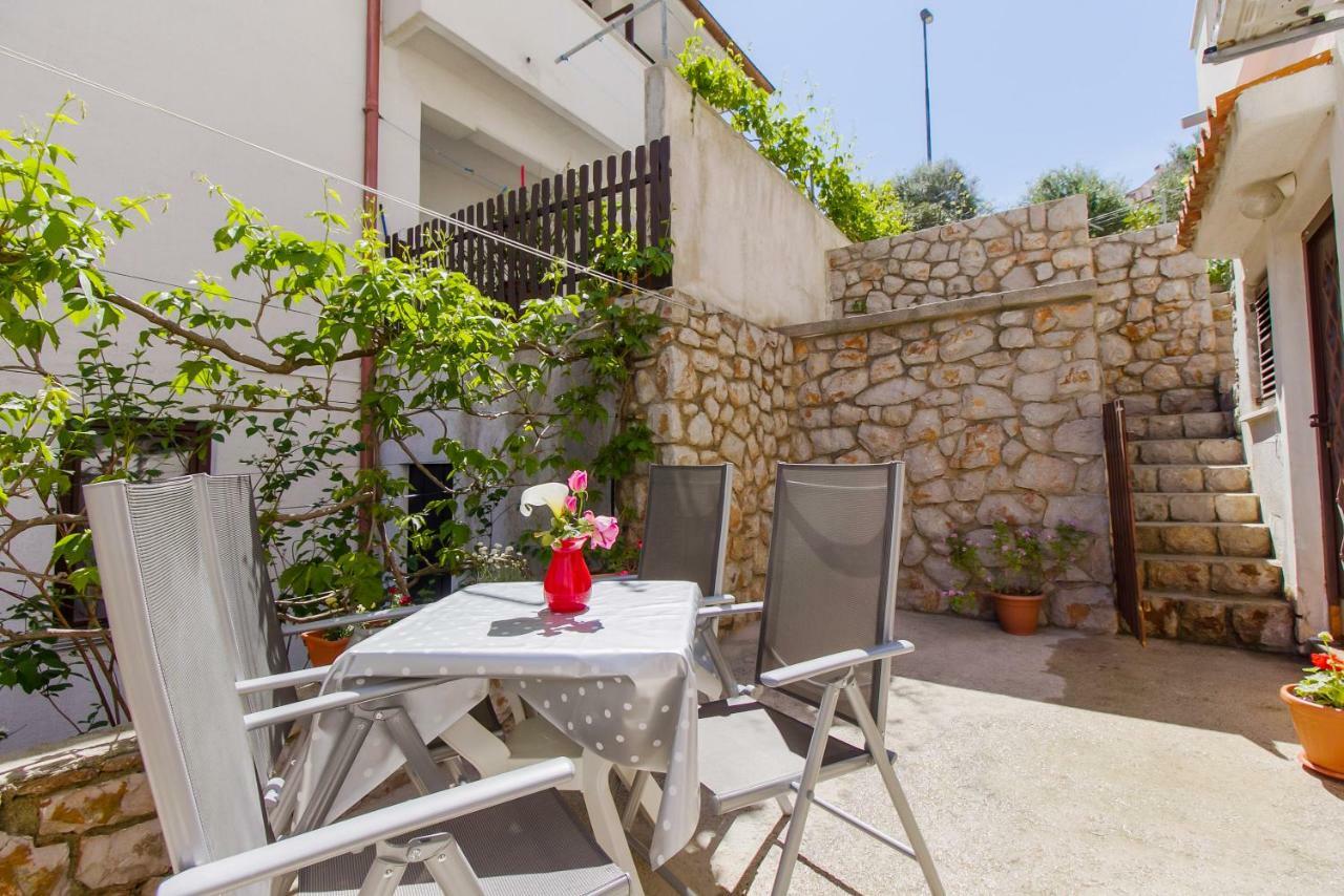 Apartment Budinic Mali Lošinj Exterior foto