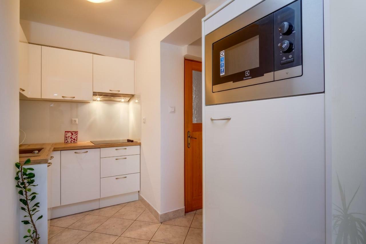 Apartment Budinic Mali Lošinj Exterior foto